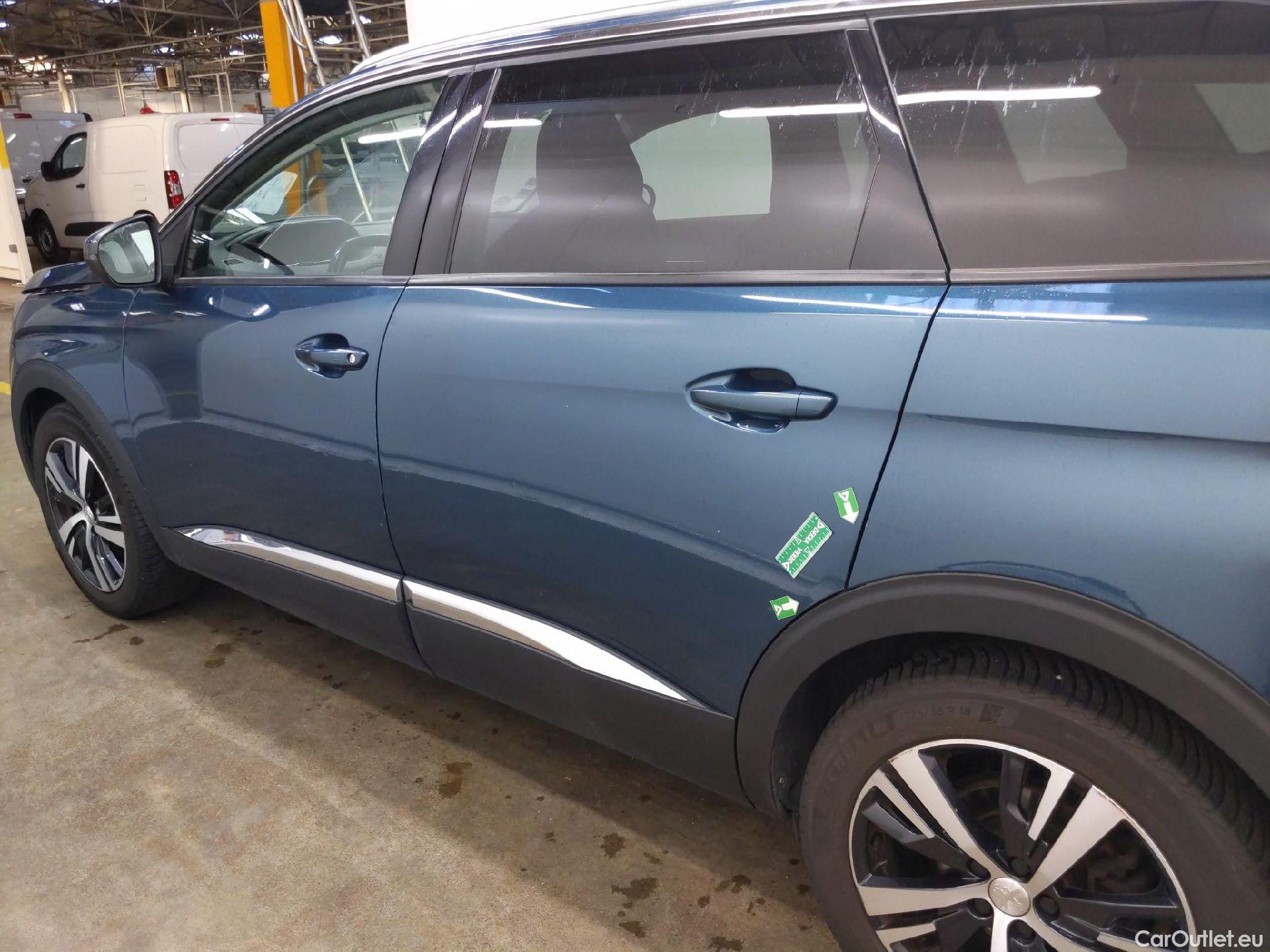  Peugeot  5008  Allure Business 1.5 HDi 130CV BVM6 7 Sieges E6dT #51