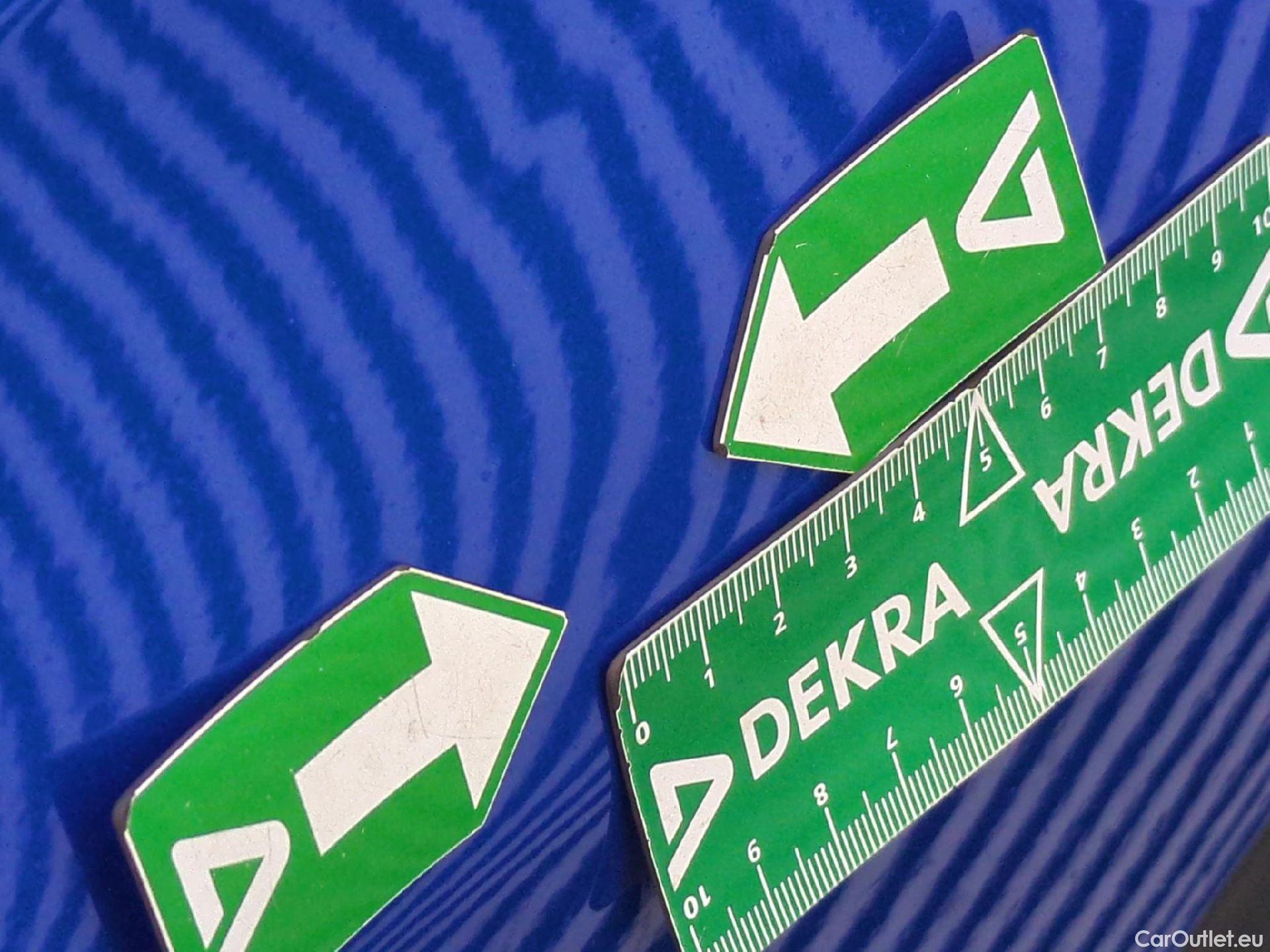  Peugeot  3008  Active Pack 1.5 HDi 130CV BVM6 E6d #19