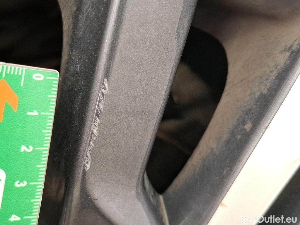  Peugeot  5008  Allure Pack 1.5 HDi 130CV BVA8 7 Sieges E6d #14