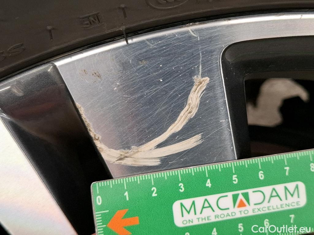  Peugeot  5008  Allure Pack 1.5 HDi 130CV BVA8 7 Sieges E6d #10