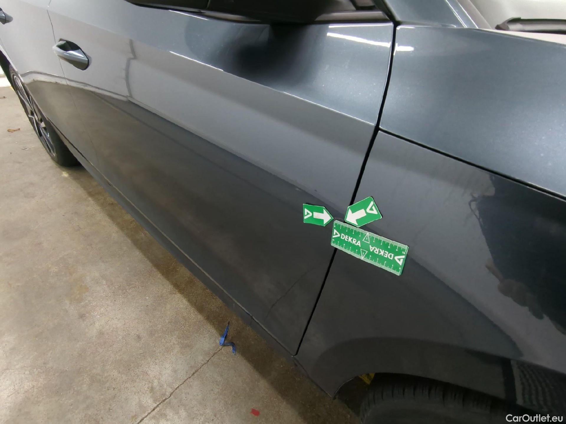  Skoda  Octavia SKODA  Combi / 2020 / 5P / Break 1.4 TSI PHEV iV 204 DSG6e Business #38