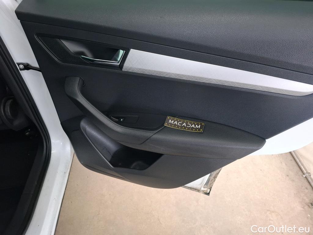  Skoda  Karoq SKODA  / 2017 / 5P / SUV 2.0 TDI 116ch DSG7 Business #61