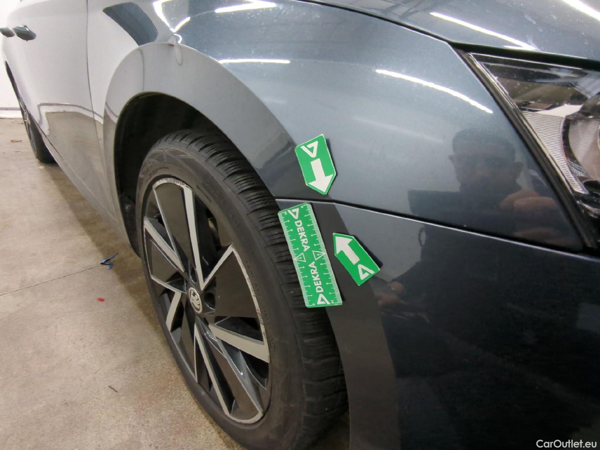  Skoda  Octavia SKODA  Combi / 2020 / 5P / Break 1.4 TSI PHEV iV 204 DSG6e Business #41