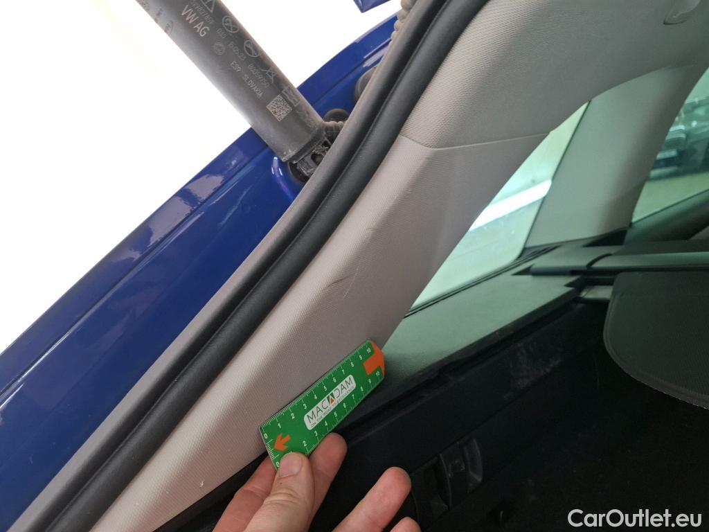  Skoda  Superb SKODA  Combi  2019  5P  Break 20 TDI SCR 150 DSG7 Business #9