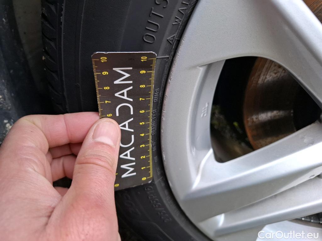  Toyota  Corolla TOYOTA  Touring Sports / 2018 / 5P / Break Hybride 122h Dynamic Business Beyond Zer #24