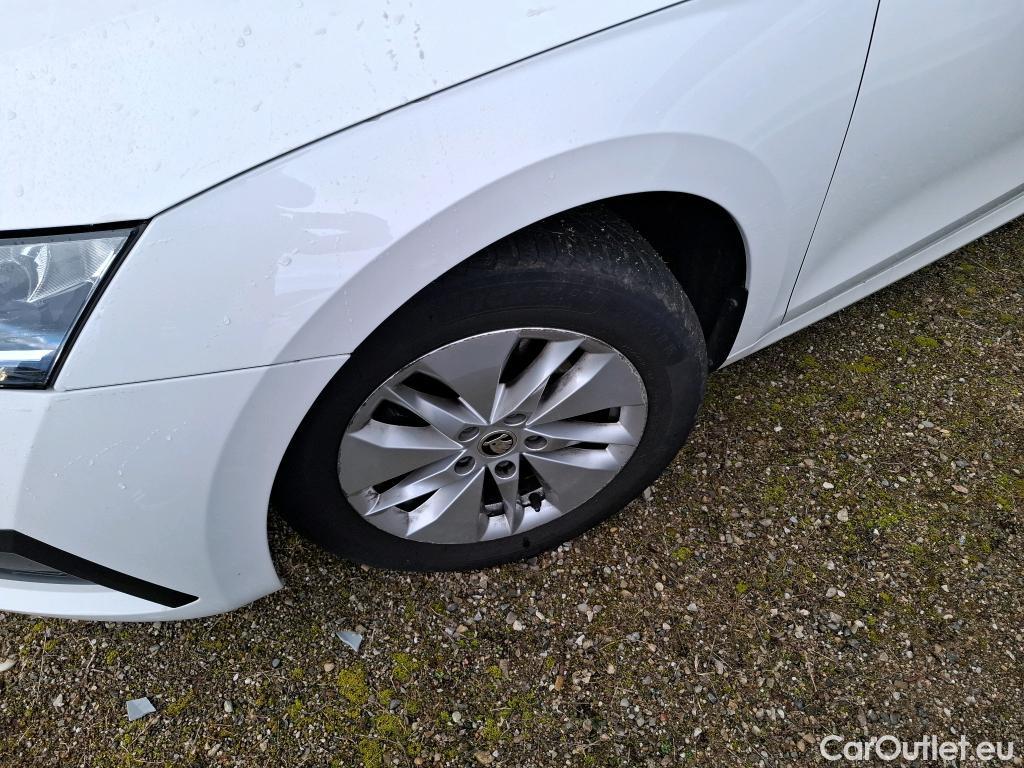  Skoda  Octavia  Berline Business 2.0 TDI 115CV BVM6 E6d #17