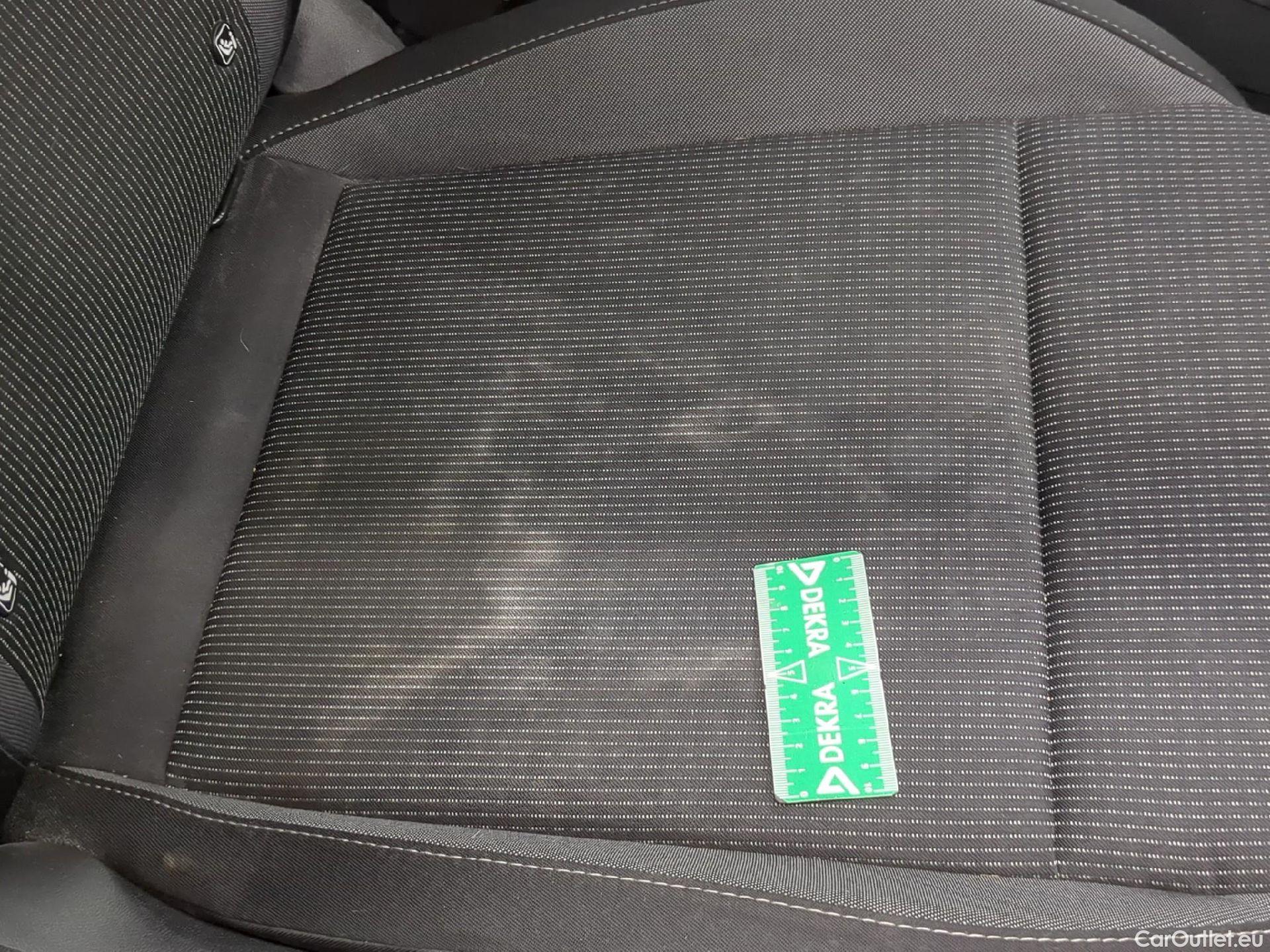  Skoda  Octavia SKODA  Combi / 2020 / 5P / Break 1.4 TSI PHEV iV 204 DSG6e Business #19