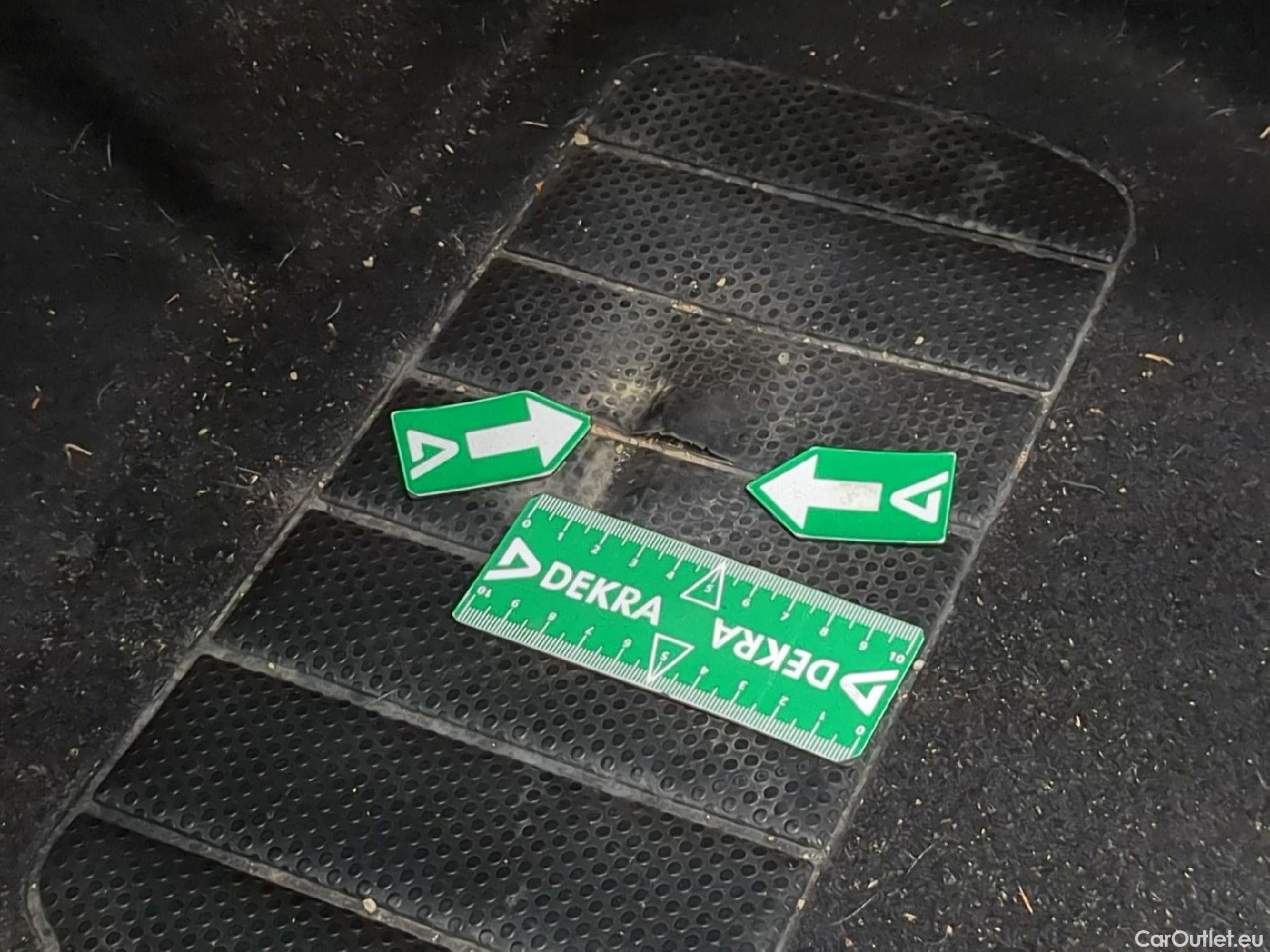  Skoda  Octavia SKODA  Combi / 2020 / 5P / Break 1.4 TSI PHEV iV 204 DSG6e Business #26