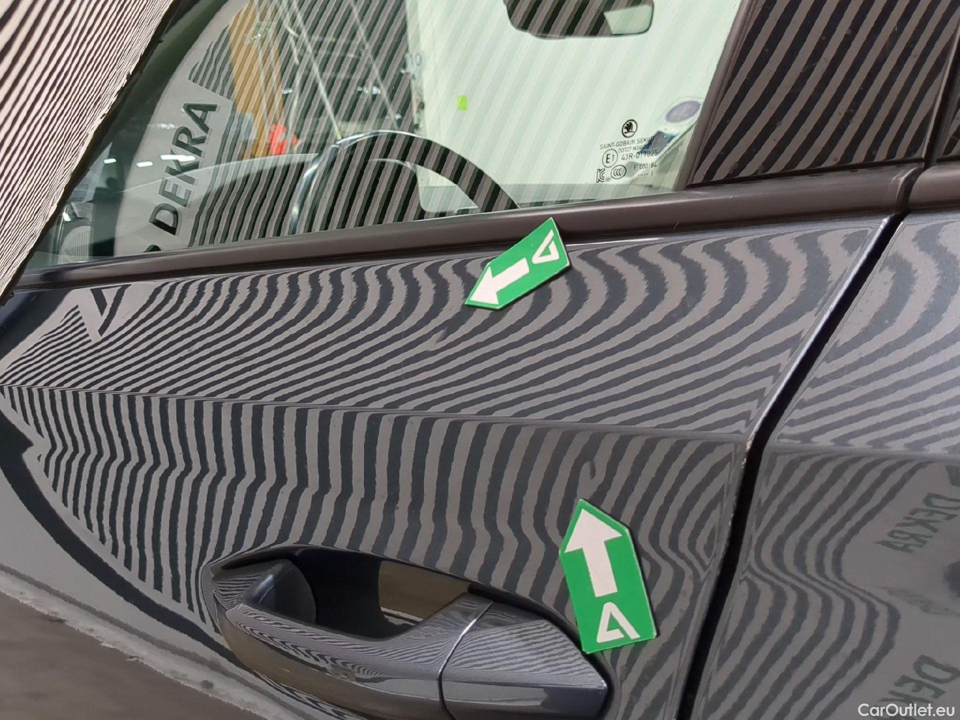  Skoda  Octavia SKODA  Combi / 2020 / 5P / Break 1.4 TSI PHEV iV 204 DSG6e Business #50