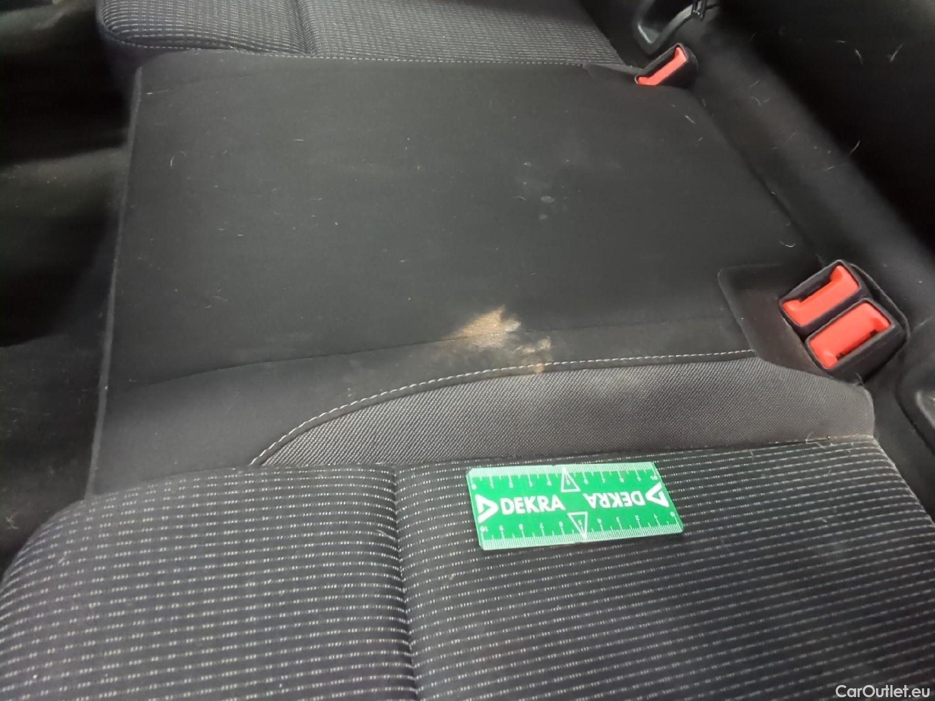  Skoda  Octavia SKODA  Combi / 2020 / 5P / Break 1.4 TSI PHEV iV 204 DSG6e Business #24