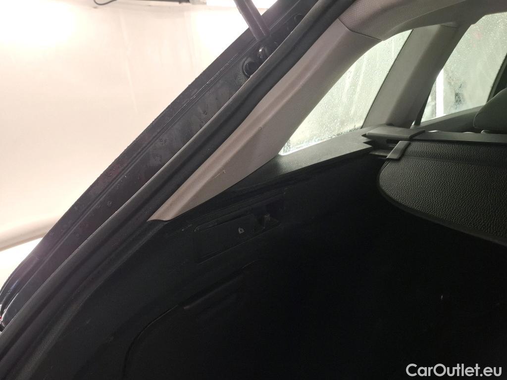  Volkswagen  Golf  VOLKSWAGEN SW / 2020 / 5P / Break 2.0 TDI SCR 150 DSG7 Life Business #15