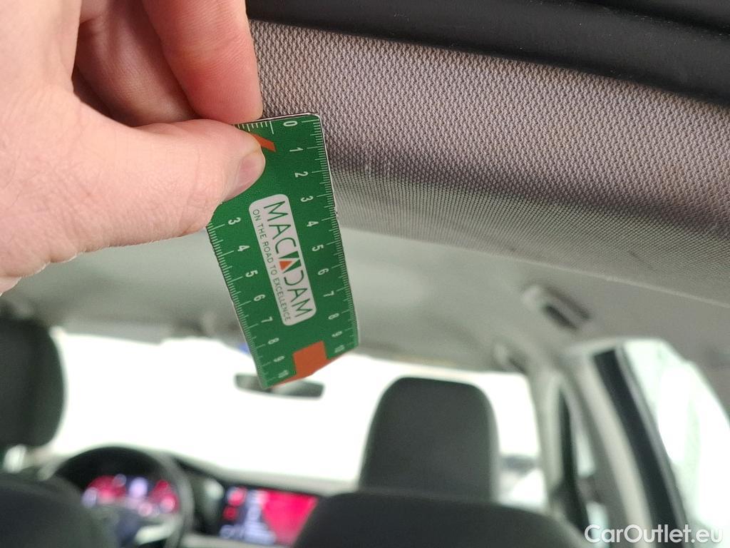  Volkswagen  Golf  VOLKSWAGEN SW / 2020 / 5P / Break 2.0 TDI SCR 150 DSG7 Life Business #9