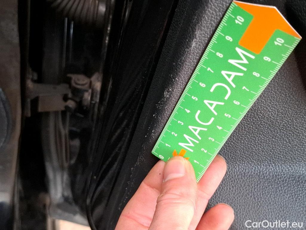  Volkswagen  Golf  VOLKSWAGEN / 2020 / 5P / Berline 2.0 TDI SCR 115 DSG7 Life Busi #29