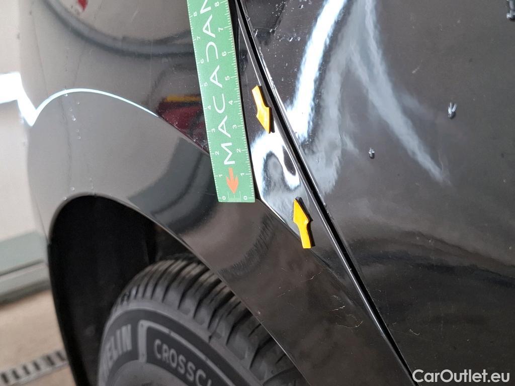  Volkswagen  Golf  VOLKSWAGEN / 2020 / 5P / Berline 2.0 TDI SCR 115 DSG7 Life Busi #39