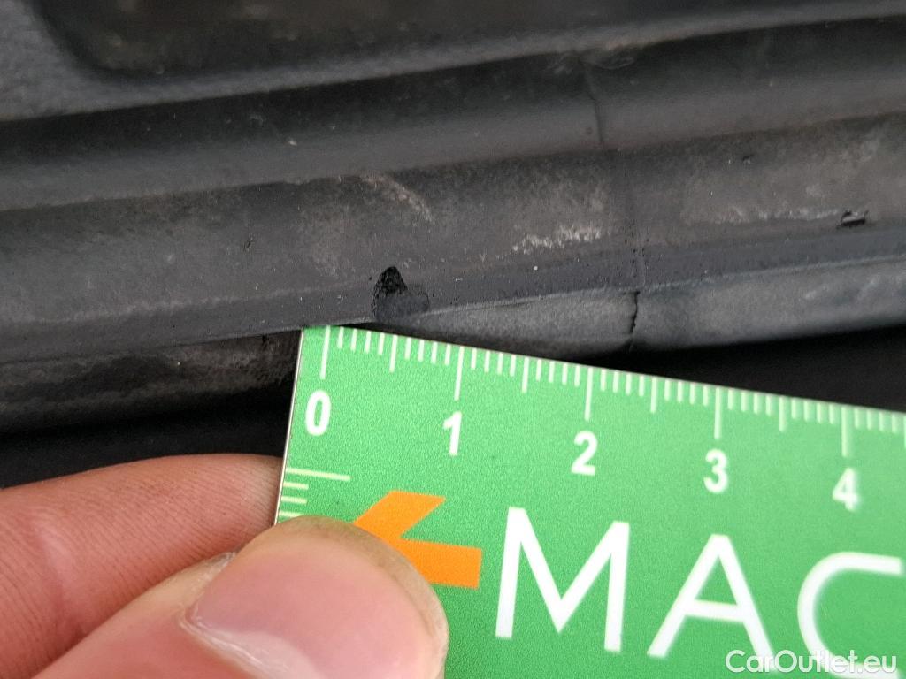  Volkswagen  Golf  VOLKSWAGEN / 2020 / 5P / Berline 2.0 TDI SCR 115 DSG7 Life Busi #17