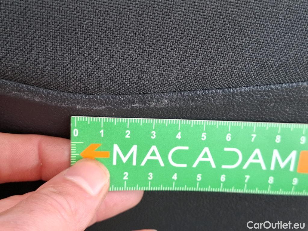  Volkswagen  Golf  VOLKSWAGEN / 2020 / 5P / Berline 2.0 TDI SCR 115 DSG7 Life Busi #31