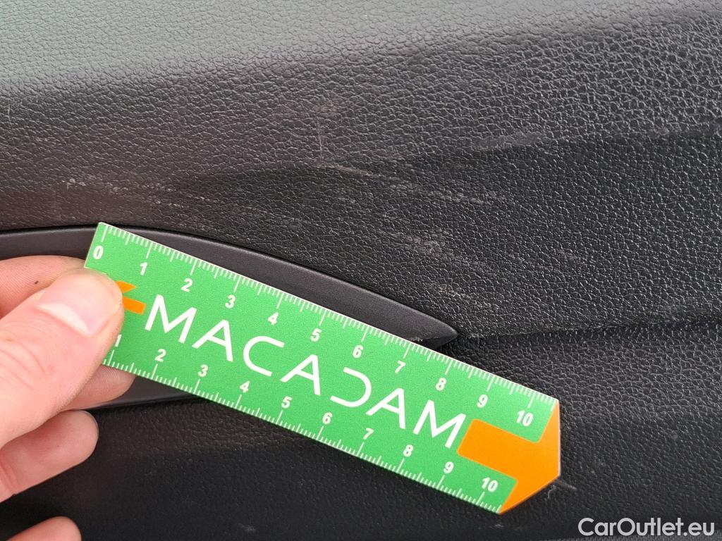  Volkswagen  Golf  VOLKSWAGEN / 2020 / 5P / Berline 2.0 TDI SCR 115 DSG7 Life Busi #28