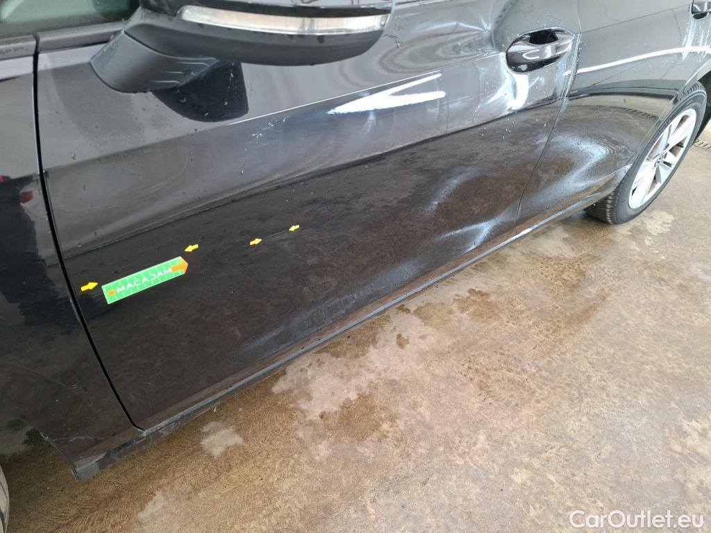  Volkswagen  Golf  VOLKSWAGEN / 2020 / 5P / Berline 2.0 TDI SCR 115 DSG7 Life Busi #5