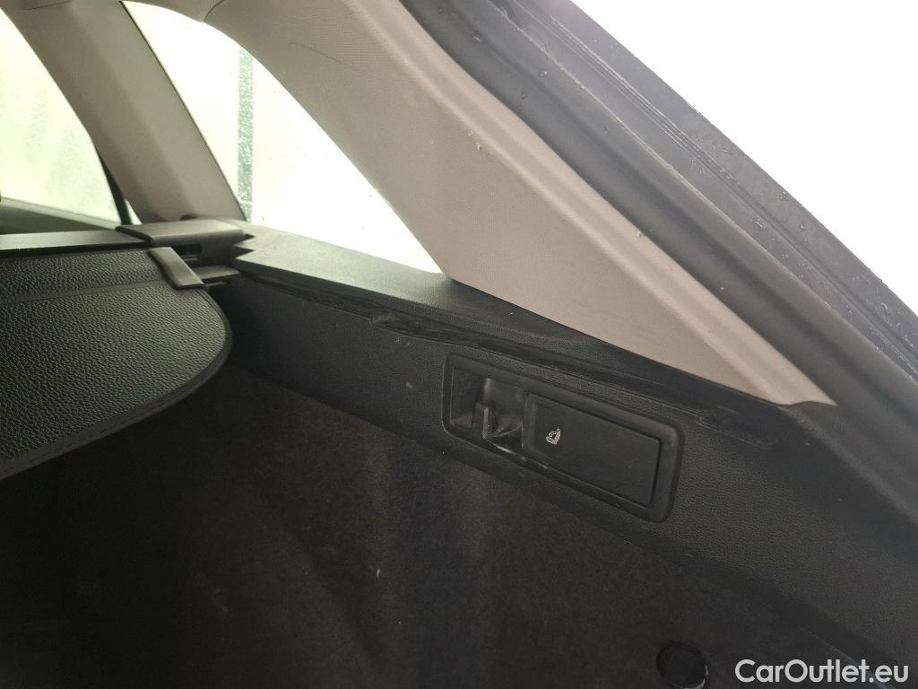  Volkswagen  Golf  VOLKSWAGEN SW / 2020 / 5P / Break 2.0 TDI SCR 150 DSG7 Life Business #18