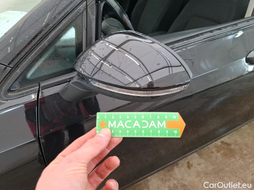  Volkswagen  Golf  VOLKSWAGEN / 2020 / 5P / Berline 2.0 TDI SCR 115 DSG7 Life Busi #43