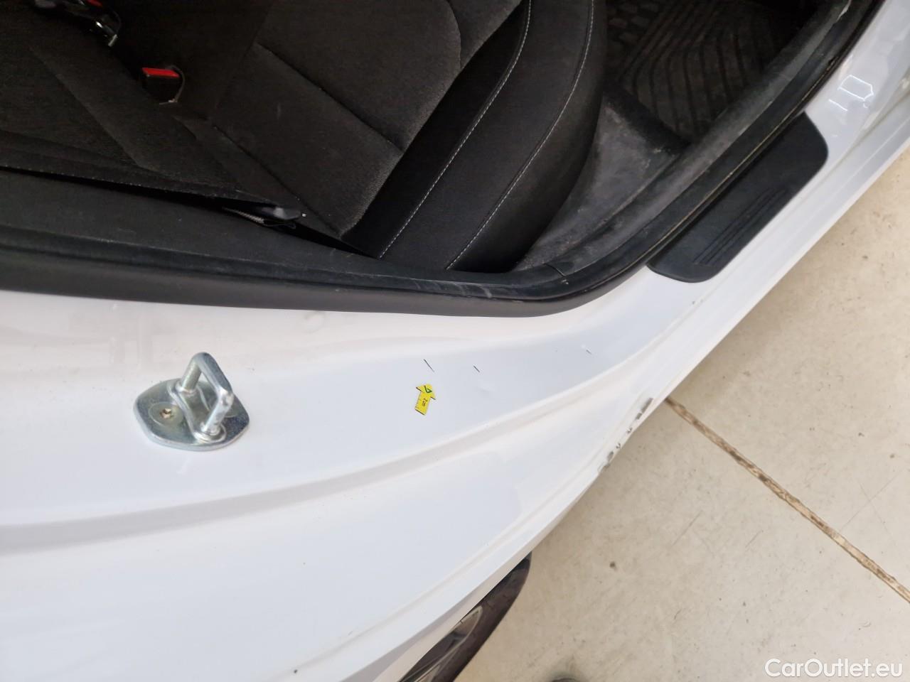  Hyundai  i30 1.5 110CP Highway #33