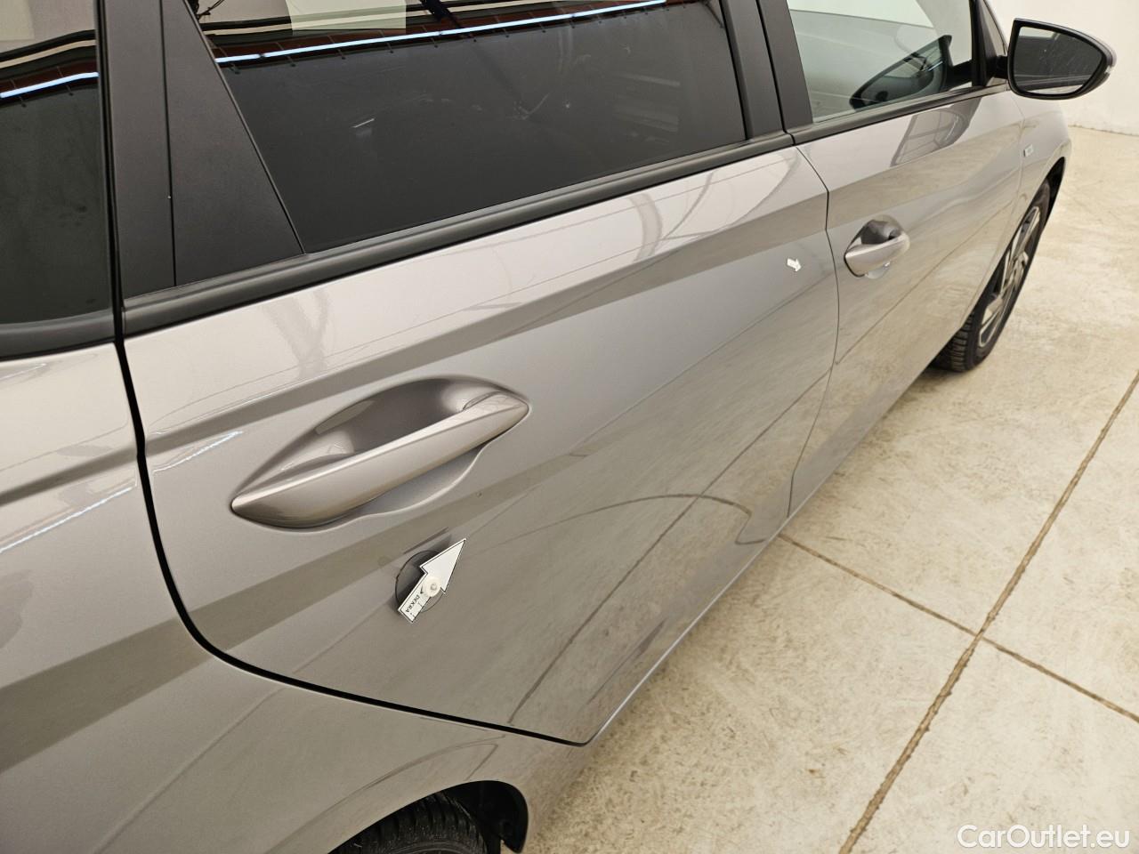  Hyundai  i20 1.0 T-GDi 100CP Led Line 7DCT #29