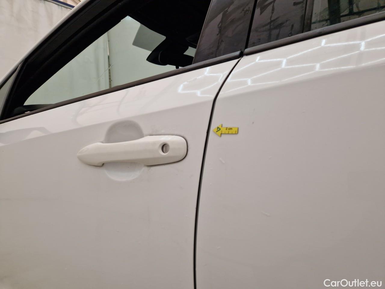  Toyota  Corolla 1.8 Hybrid Eco HSD E-CVT #2