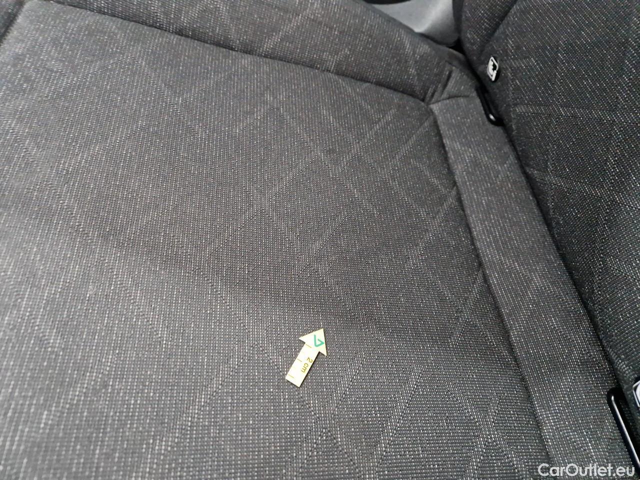  Volkswagen  Golf  2.0 TDI 116HP DSG Life Variant #35