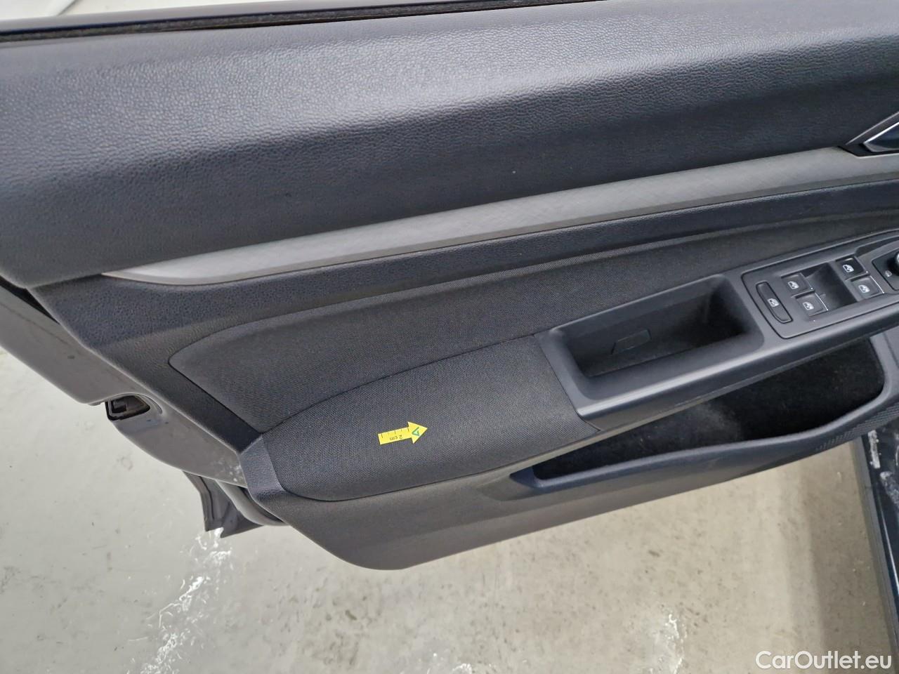  Volkswagen  Golf  2.0 TDI 116HP DSG Life Variant #28