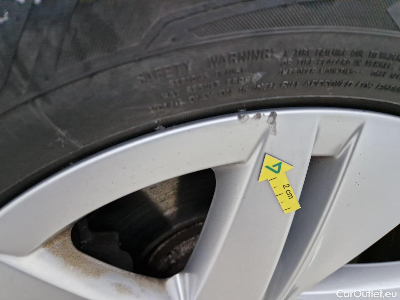  Volkswagen  Golf  2.0 TDI 116HP DSG Life Variant #4