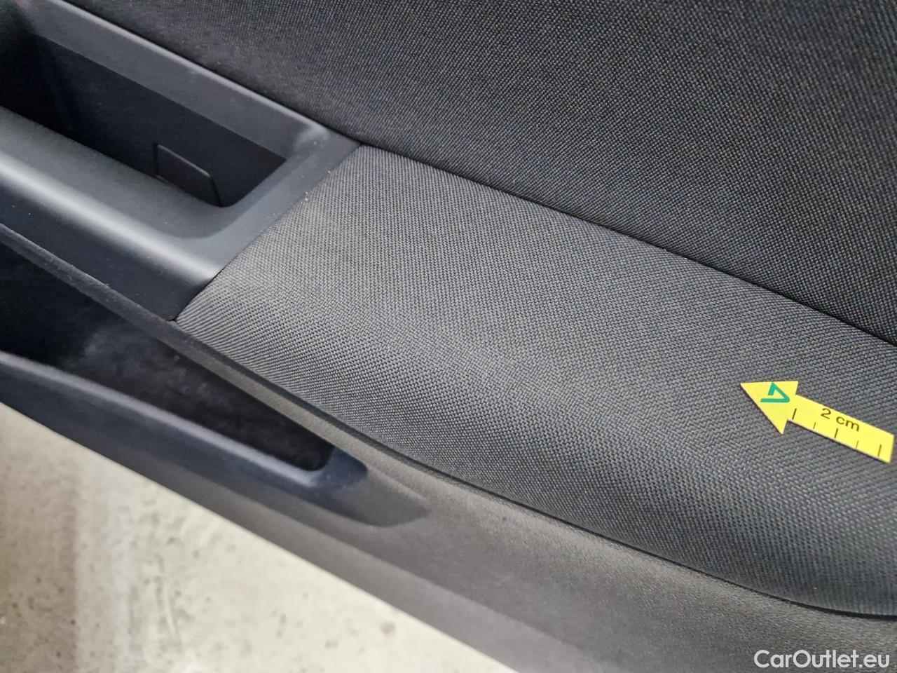  Volkswagen  Golf  2.0 TDI 116HP DSG Life Variant #43