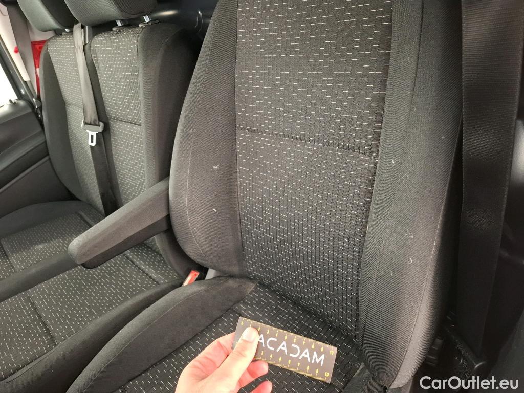  Mercedes  Vito MERCEDES-BENZ  Extra Long / 2020 / 4P / Fourgon tôlé 116 CDI Extra Long Pro / VO RECONDITIONNE - PHOTOS AVANT RECONDITIONNEMENT #13