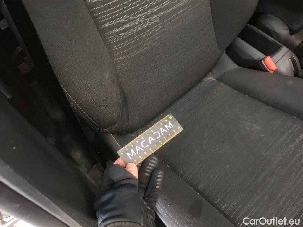  Peugeot  208  Affaire Premium Pack 1.2 80CV BVM5 E6dT #38