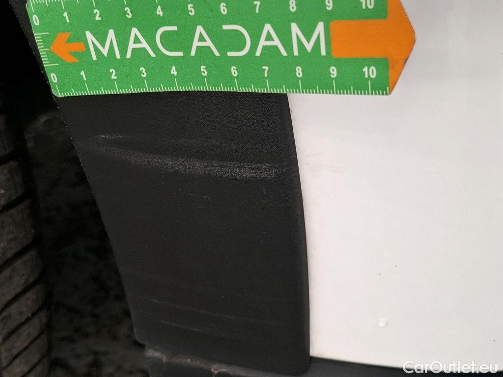  Citroen  C3  Société Feel 1.5 BlueHDI 100CV BVM6 E6d #10