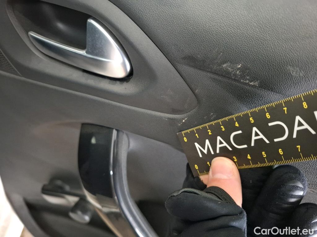  Peugeot  208  Affaire Premium Pack 1.2 80CV BVM5 E6dT #29