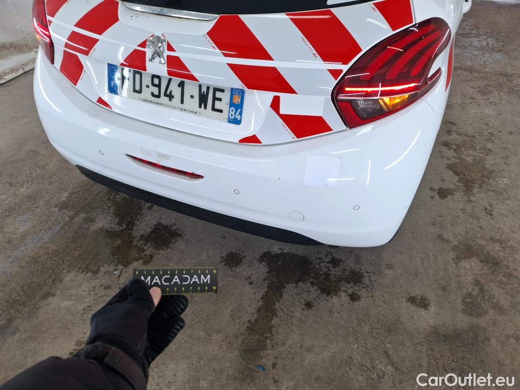  Peugeot  208  Affaire Premium Pack 1.2 80CV BVM5 E6dT #11