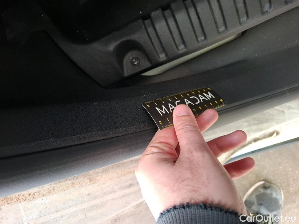  Citroen  C3  Société Feel 1.2 PureTech 80CV BVM5 E6d #4