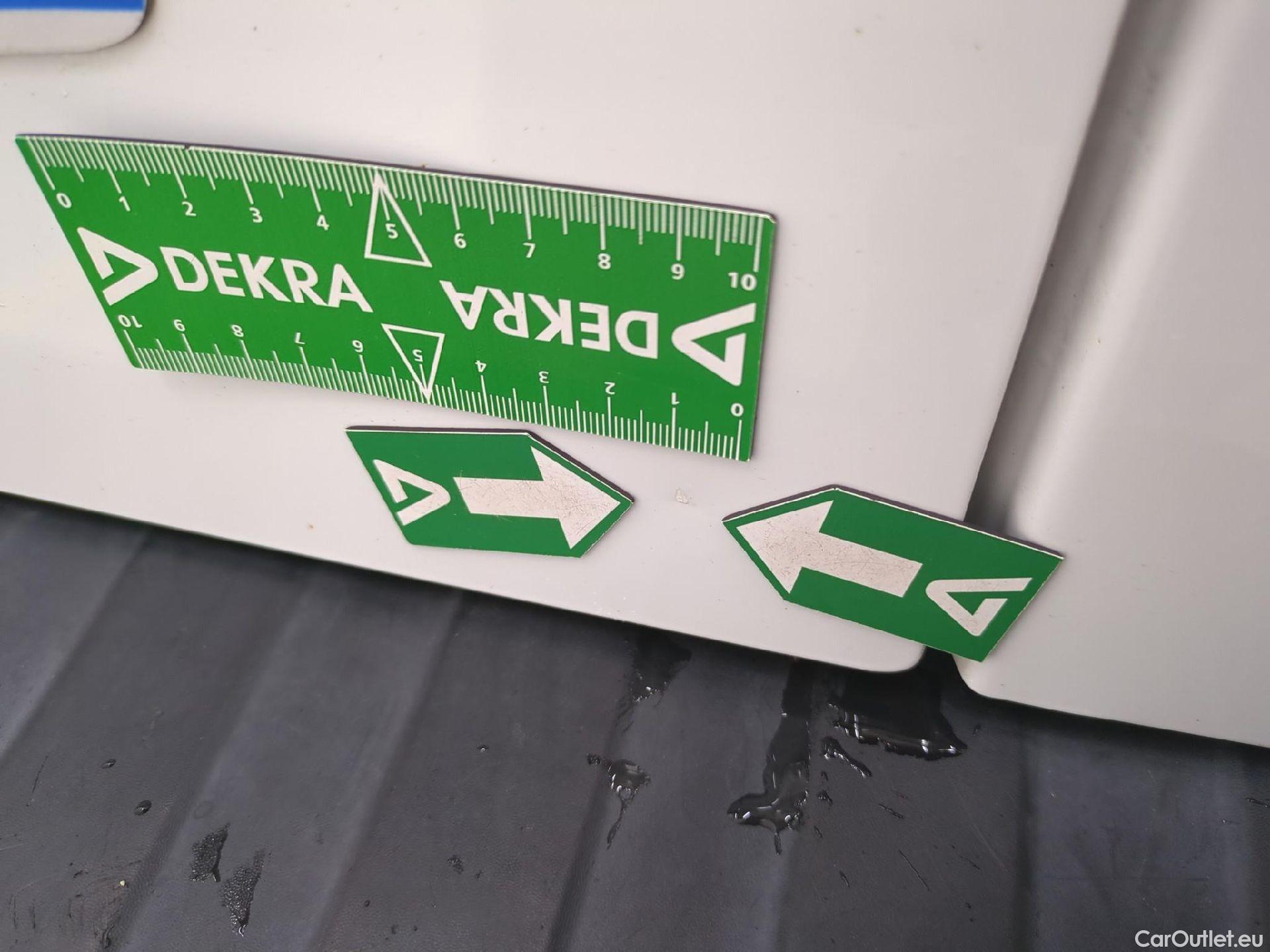  Renault  Trafic  III Fourgon L2H1 3T Confort 2.0 dCi 130CV BVM6 E6d #12