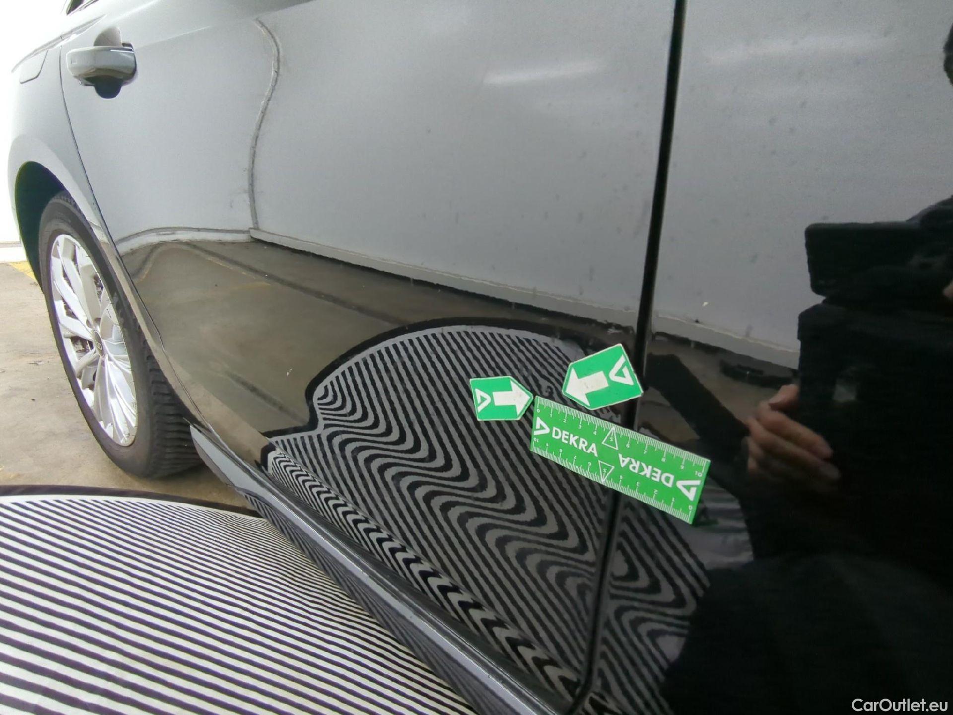  Audi  A4  Avant 35 TFSI Design 2.0 TFSI #6