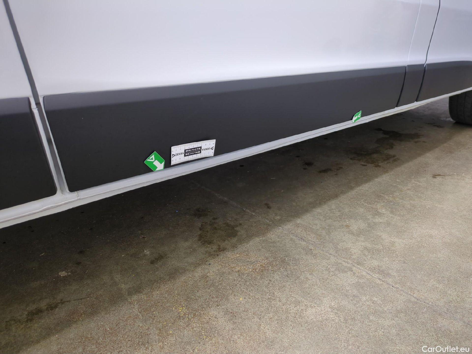  Renault  Trafic RENAULT  / 2021 / 4P / Fourgon tôlé FG GCF L2H1 3T Blue dCi 130 #11