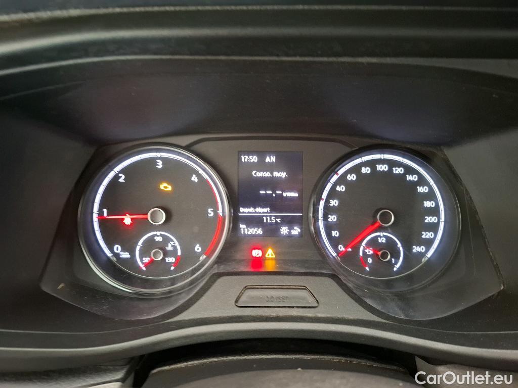  Volkswagen  Transporter VOLKSWAGEN  VU 4p Fourgon 2.0 TDi 110 L2H1 Busi Line Plu #67