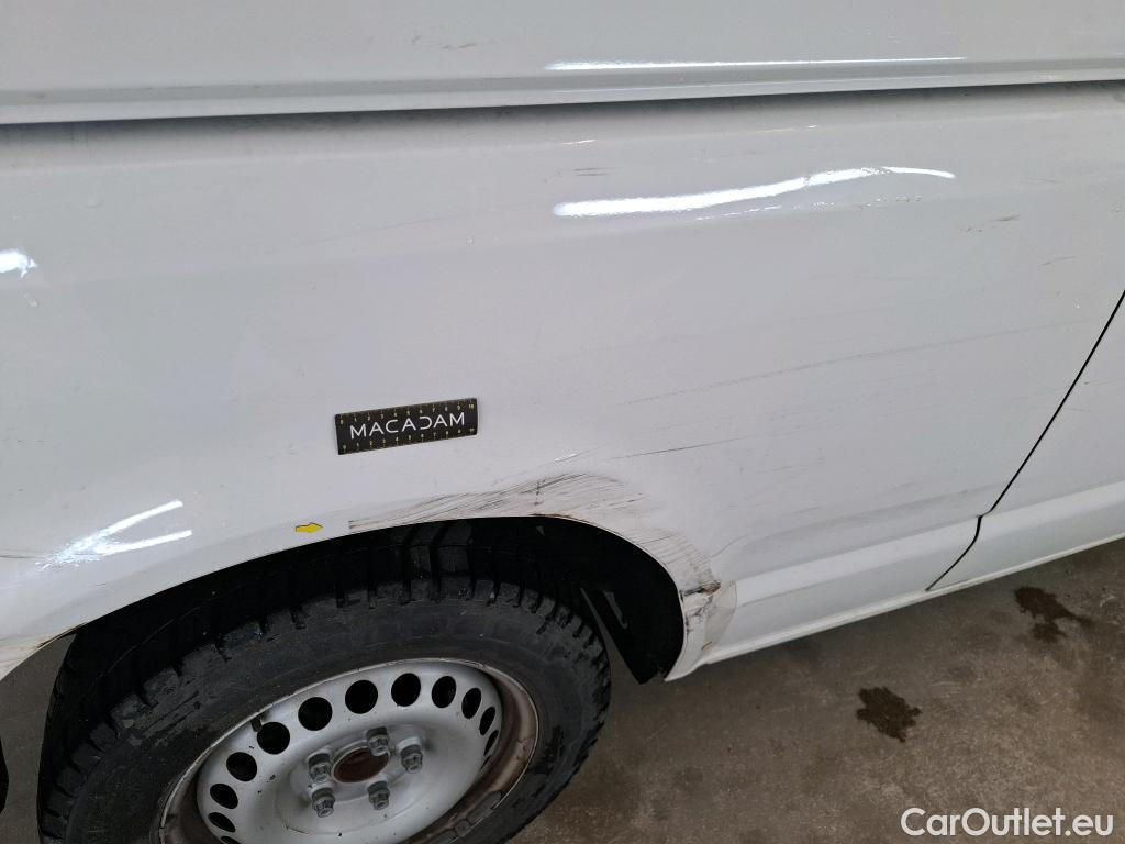  Volkswagen  Transporter VOLKSWAGEN  VU 4p Fourgon 2.0 TDi 110 L2H1 Busi Line Plu #19