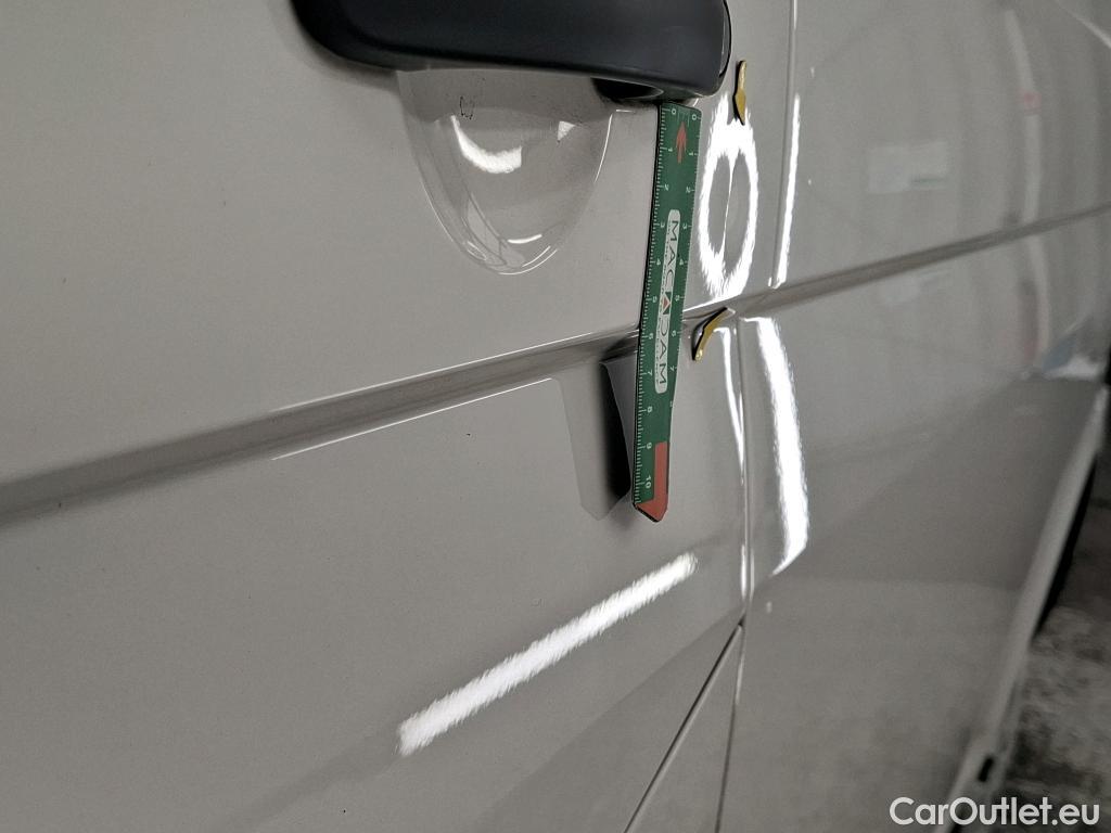  Volkswagen  Transporter VOLKSWAGEN  VU 4p Fourgon 2.0 TDi 150 L1H1 Business Line #9