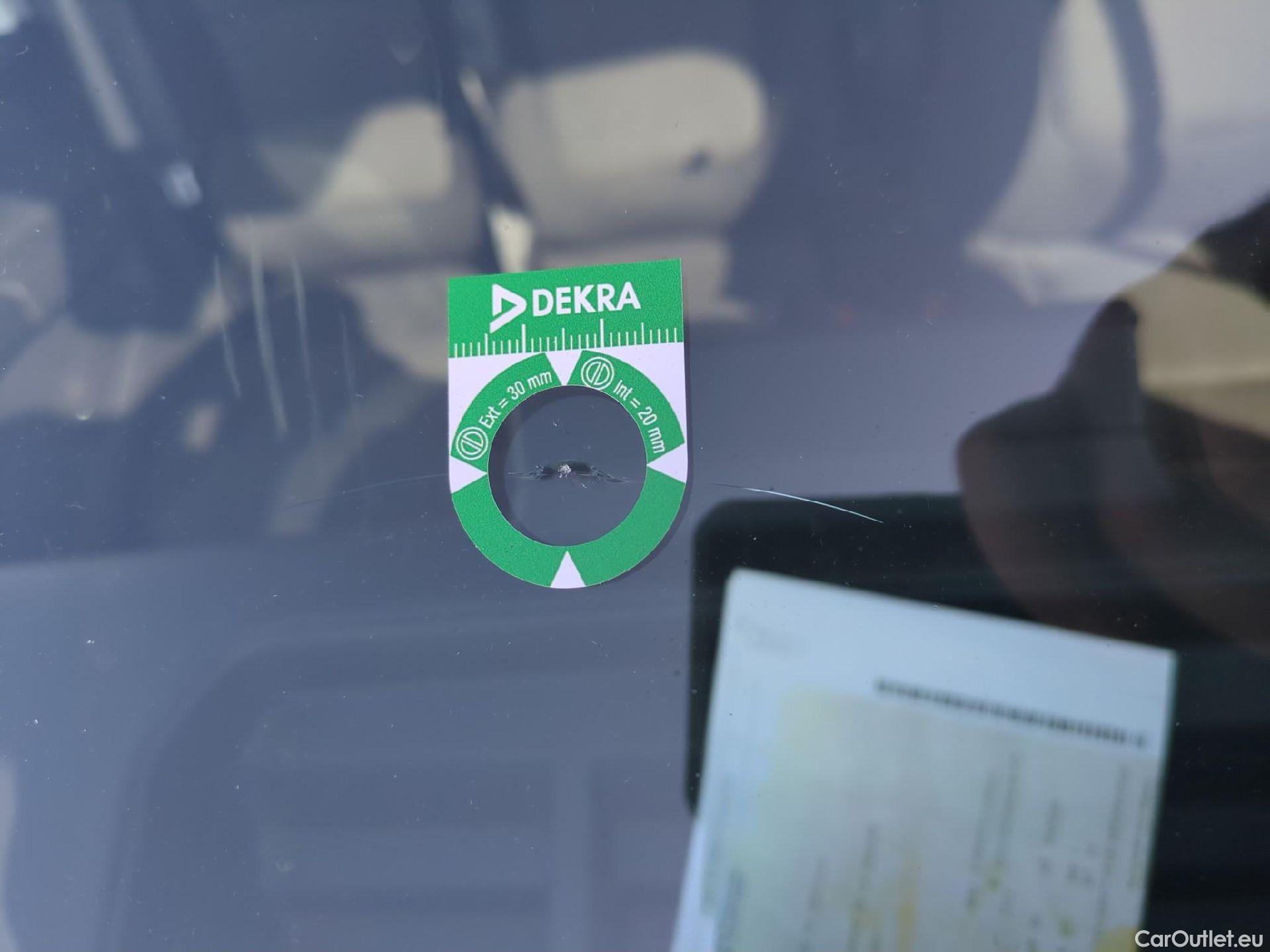  Renault  Trafic  III Fourgon L2H1 3T Confort 2.0 dCi 130CV BVM6 E6d #26