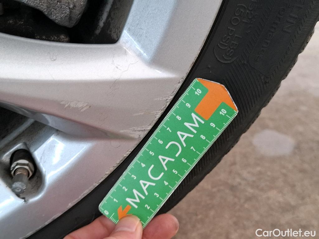  Bmw  Serie 2 BMW  Active Tourer / 2018 / 5P / monospace 225xe Business Design Auto #36