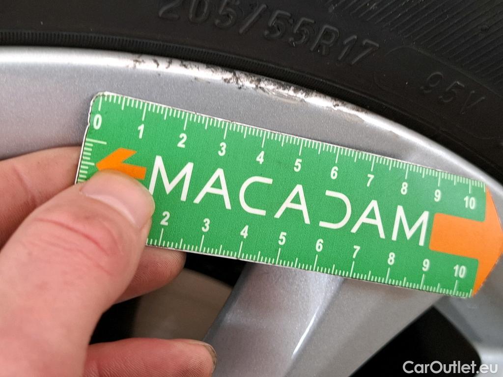  Bmw  Serie 2 BMW  Active Tourer / 2018 / 5P / monospace 225xe Business Design Auto #29