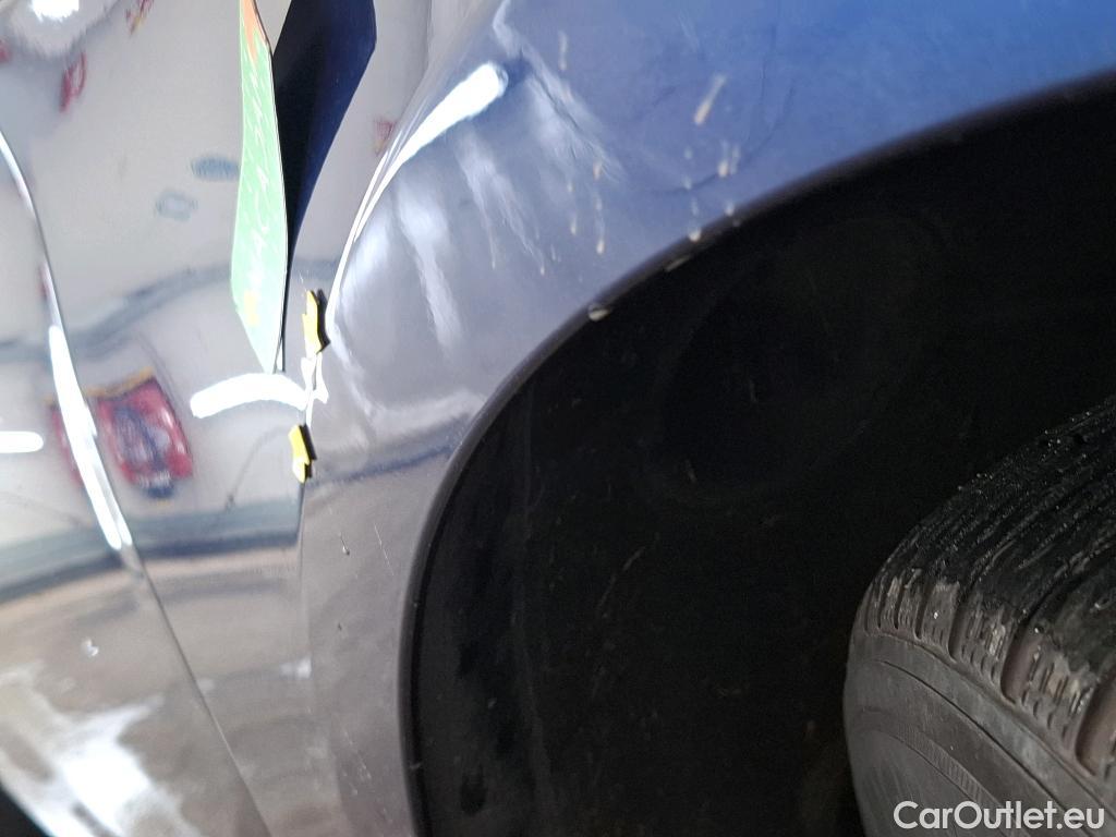  Bmw  Serie 2 BMW  Active Tourer / 2018 / 5P / monospace 225xe Business Design Auto #46