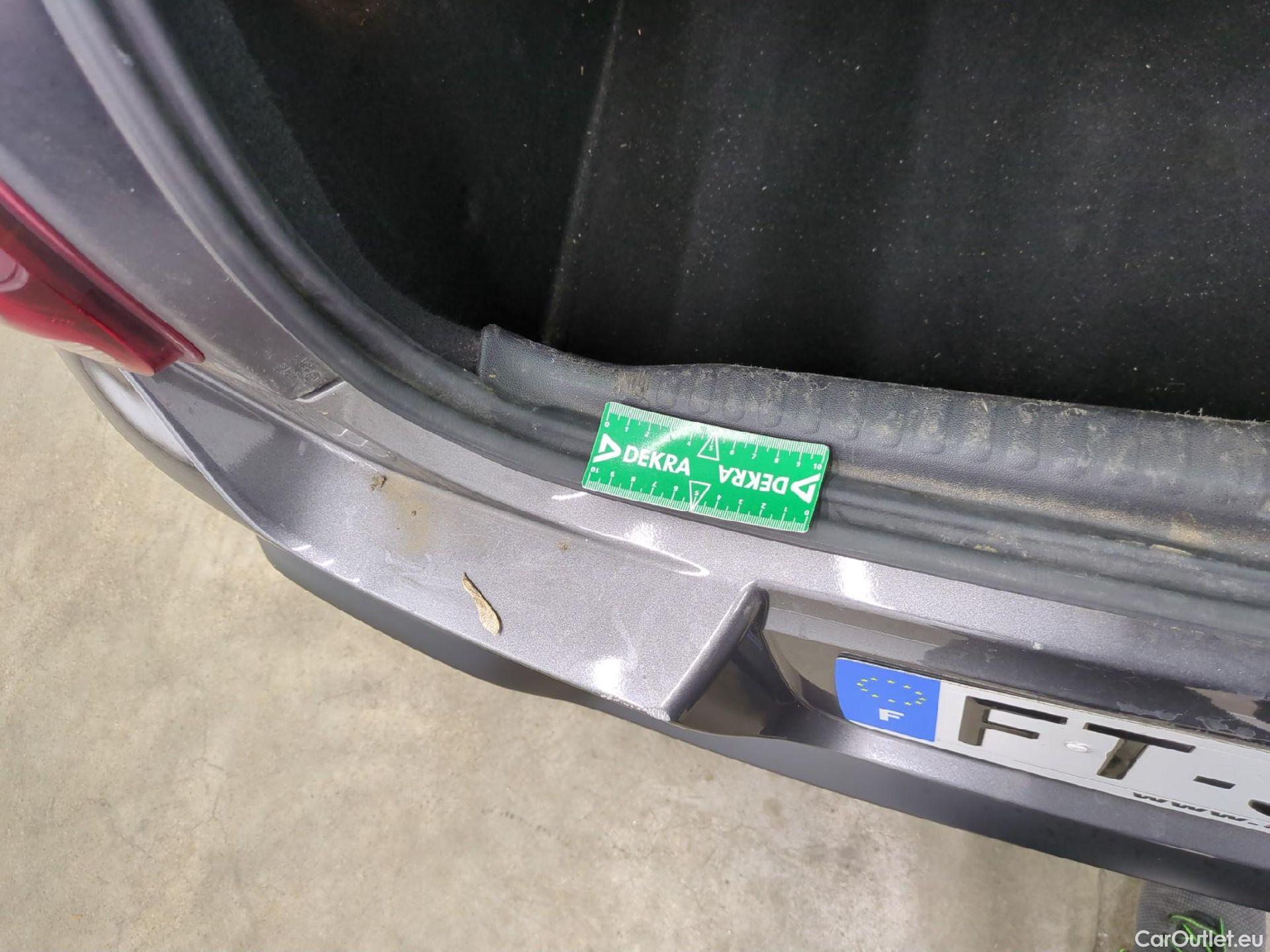  Citroen  C3  Shine Business 1.2 PureTech 110CV BVM6 E6d #8