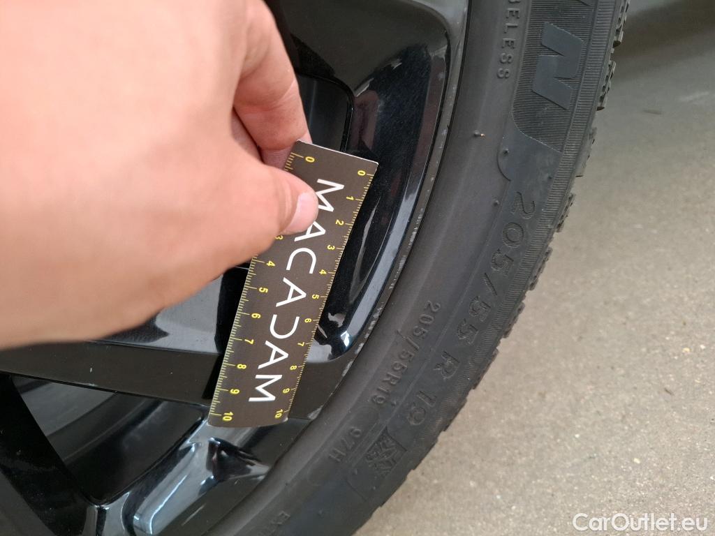  Citroen  C5  Aircross Shine Pack 1.6 PureTech 180CV BVA8 E6d #18