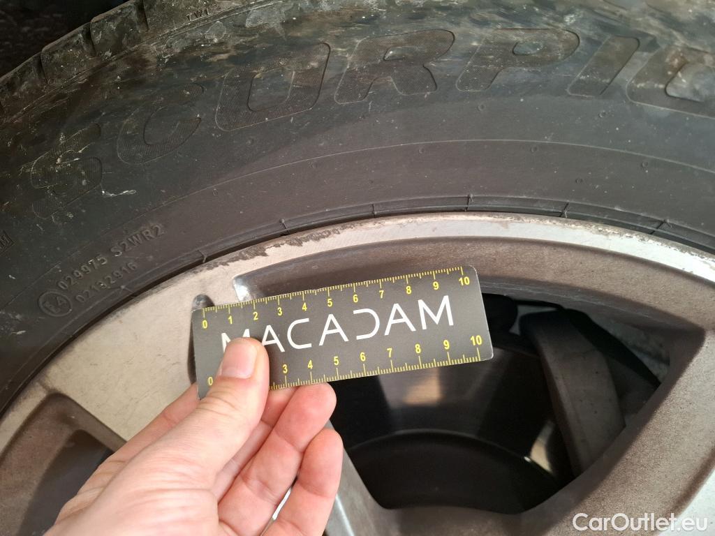  Audi  Q5  avus quattro 2.0 TDI 190CV BVA7 E6 #9